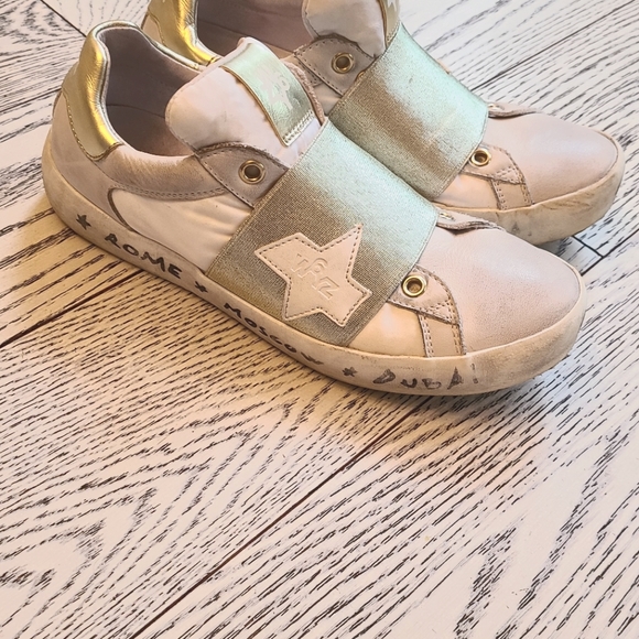 W6yz "worn out" style sneakers, size 6 - Picture 16 of 16